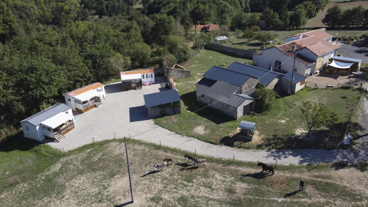 Camping De La Ferme Aux Anesses, Mobil Home Sofia2 Bressuire Esterno foto